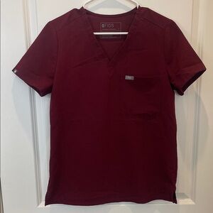 Figs Women’s Catarina One Pocket Burgundy Scrub Top